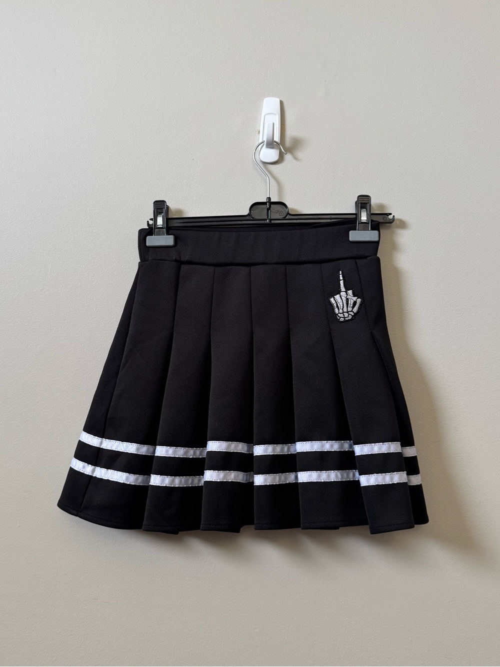BodyRage Spencer’s black & white skeleton hand grunge punk mini pleated skirt 💜